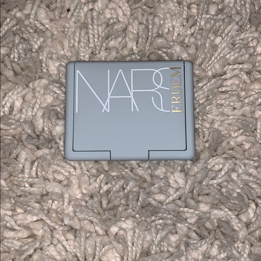 RESERVED NARS loves me not blush